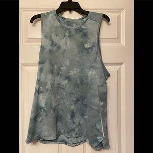 Lululemon Men’s Tank! Large, cloud gray color!